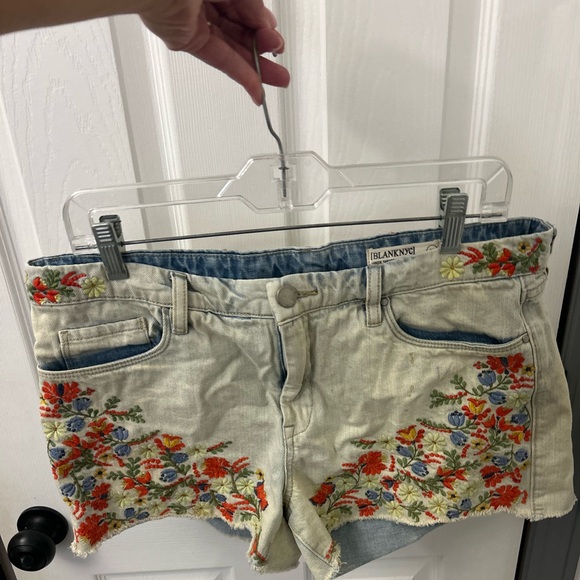 Blank NYC Pants - Blank NYC Light Wash Denim Jean Shorts with Multicolor Floral Embroidery